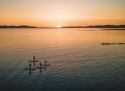 Why autumn is the best time to paddle board (plus, what to wear &amp; golden hour challenge)