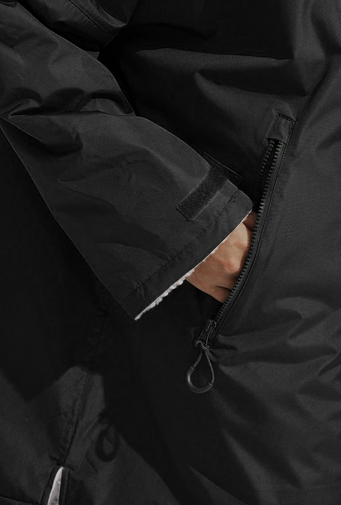 Aquaplanet Dry Waterproof Changing Robe - Black