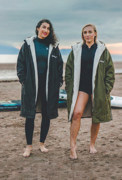 Aquaplanet Dry Waterproof Changing Robe - Black